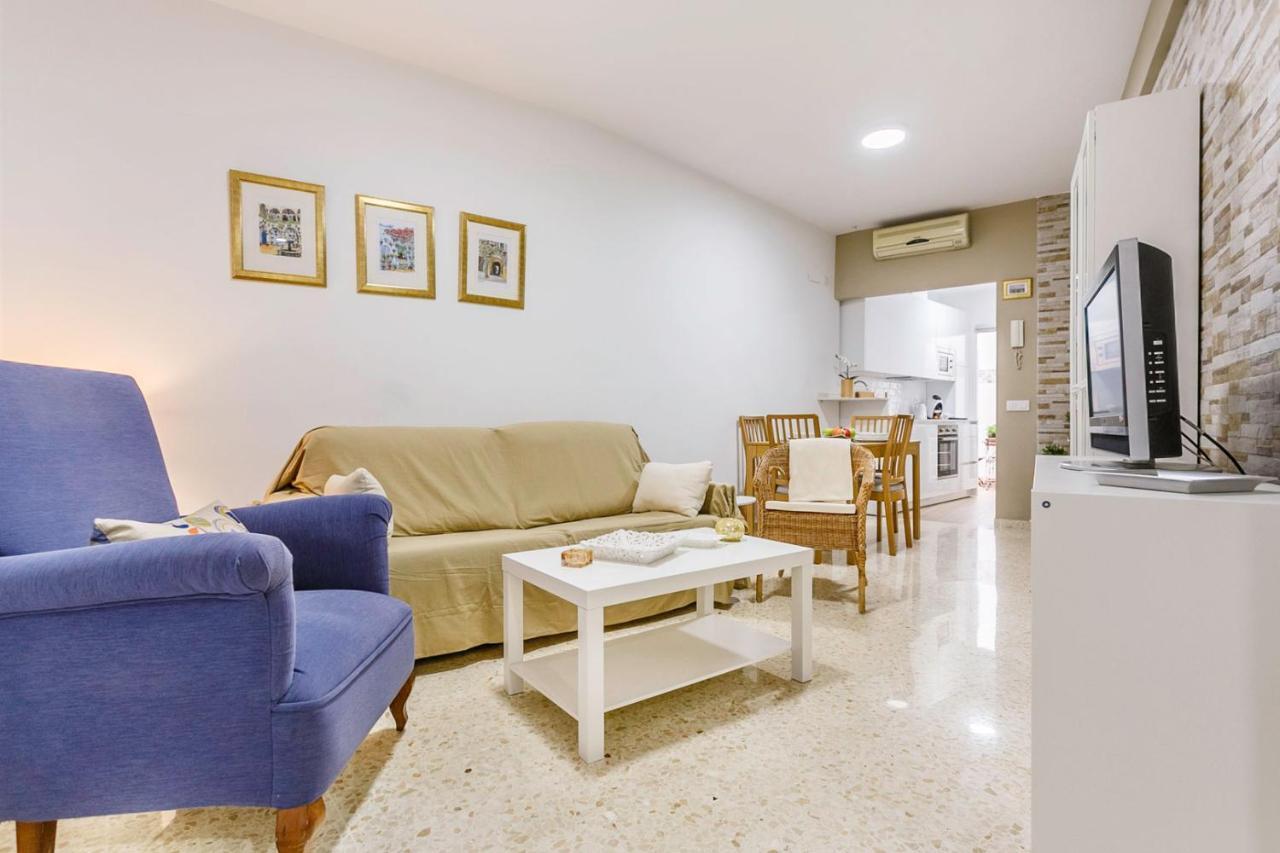 Apartamentos Sta Maria La Blanca Sevilla Exterior foto
